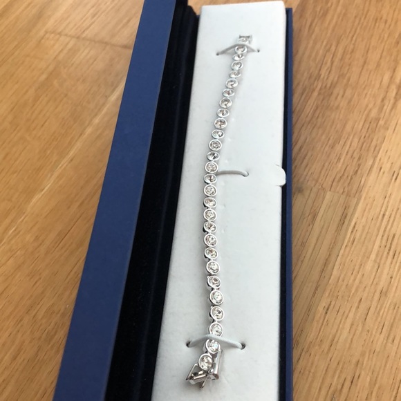 Swarovski bracelet - Picture 5 of 8